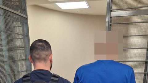 Kierował pomimo pięciu zakazów. Za popełnione czyny odpowie przed sądem