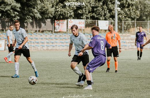 Derby dla Victorii, kolejna porażka spadkowicza