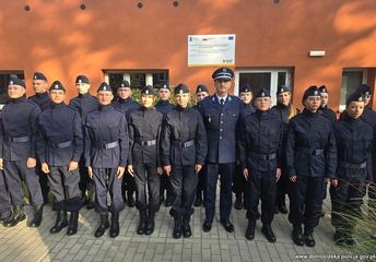 Uczniowie w mundurach
