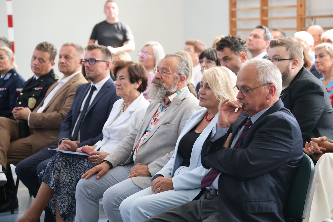 Uczniowie wrócili do szkół – inauguracja w SP 13