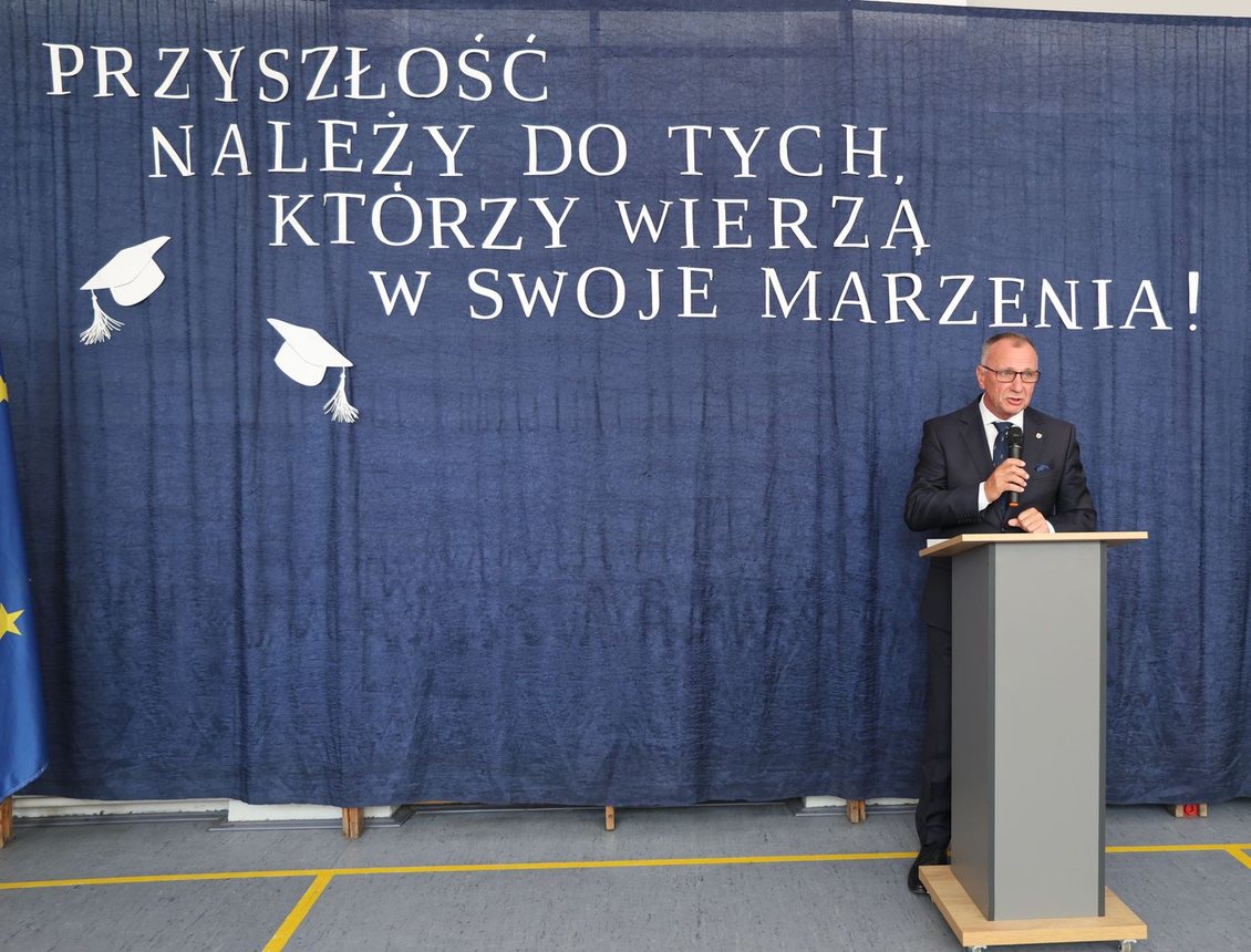 Uczniowie wrócili do szkół – inauguracja w SP 13