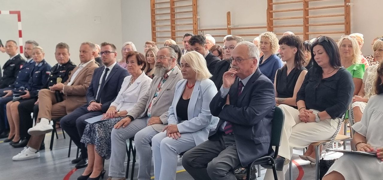 Uczniowie wrócili do szkół – inauguracja w SP 13