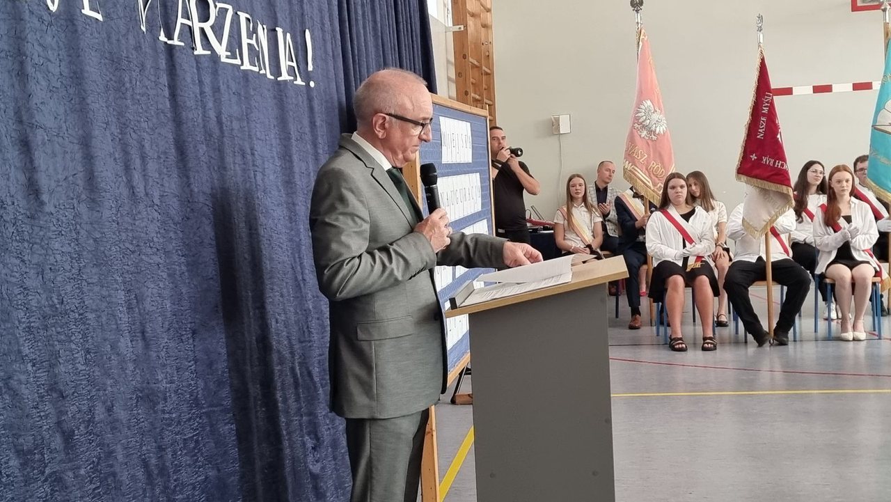 Uczniowie wrócili do szkół – inauguracja w SP 13
