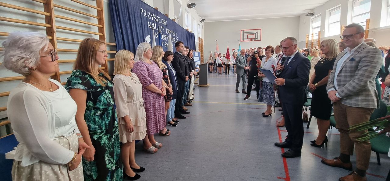 Uczniowie wrócili do szkół – inauguracja w SP 13