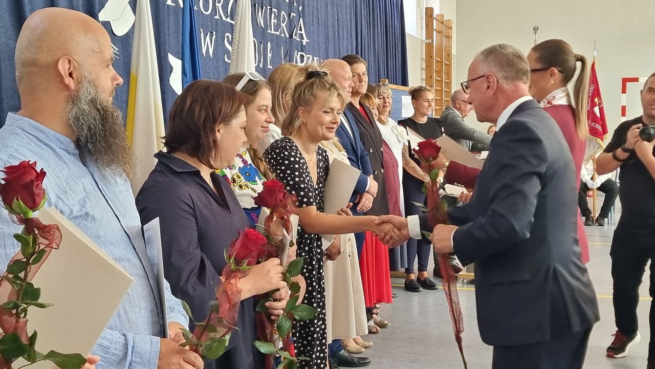 Uczniowie wrócili do szkół – inauguracja w SP 13