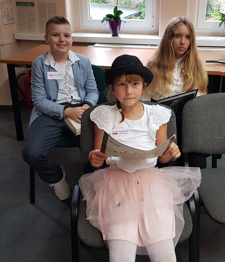 Kochanowski łączy pokolenia, czyli Narodowe Czytanie w Bibliotece Pedagogicznej