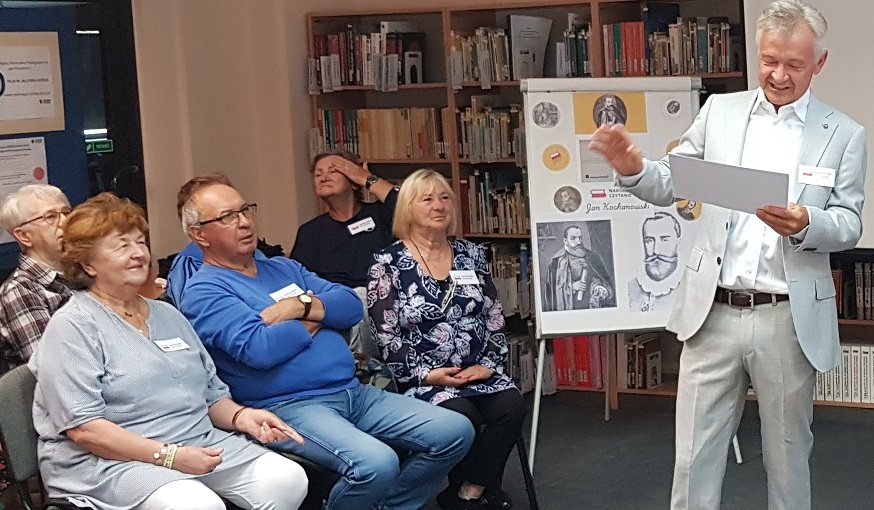 Kochanowski łączy pokolenia, czyli Narodowe Czytanie w Bibliotece Pedagogicznej
