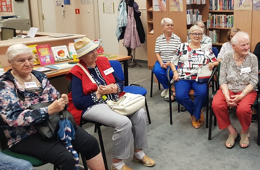 Kochanowski łączy pokolenia, czyli Narodowe Czytanie w Bibliotece Pedagogicznej