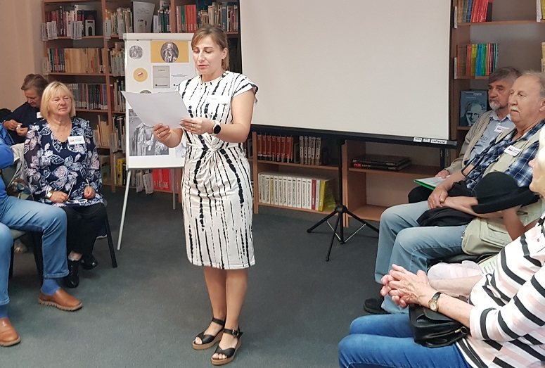 Kochanowski łączy pokolenia, czyli Narodowe Czytanie w Bibliotece Pedagogicznej