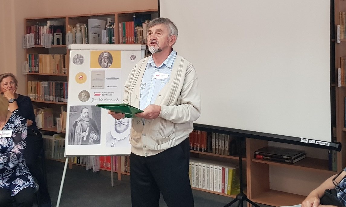 Kochanowski łączy pokolenia, czyli Narodowe Czytanie w Bibliotece Pedagogicznej