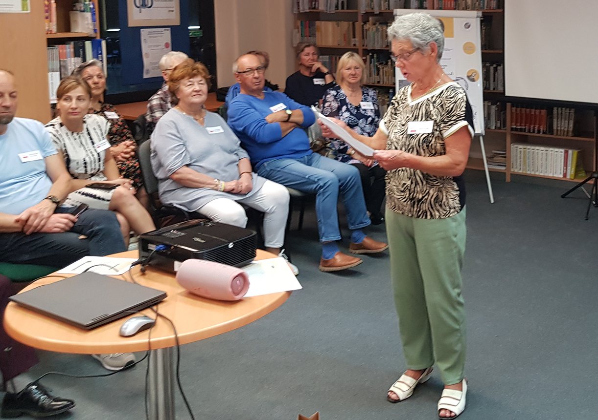 Kochanowski łączy pokolenia, czyli Narodowe Czytanie w Bibliotece Pedagogicznej