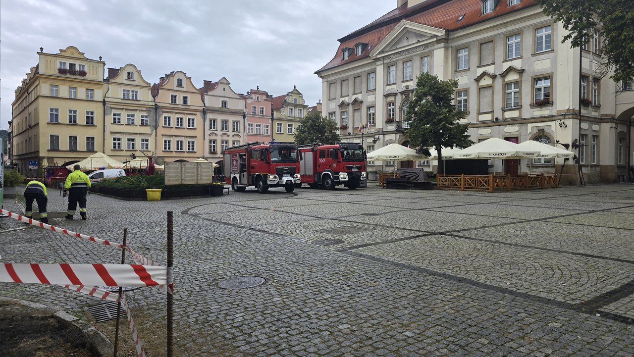 Ewakuacja w centrum Jeleniej Góry