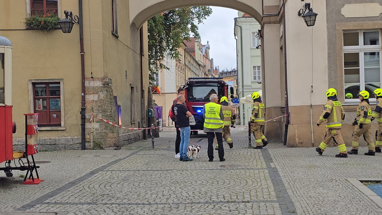 Ewakuacja w centrum Jeleniej Góry