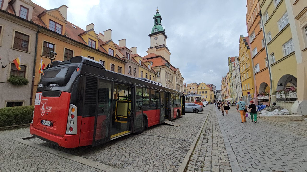 Ewakuacja w centrum Jeleniej Góry