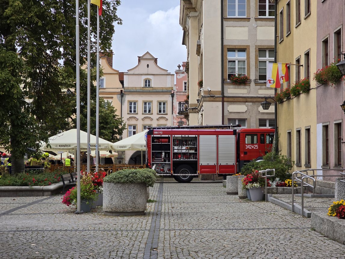 Ewakuacja w centrum Jeleniej Góry