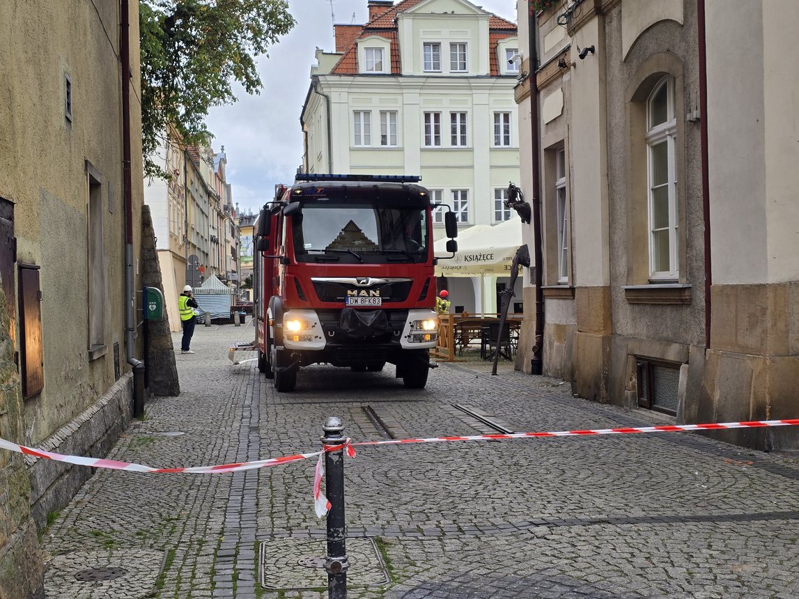 Ewakuacja w centrum Jeleniej Góry