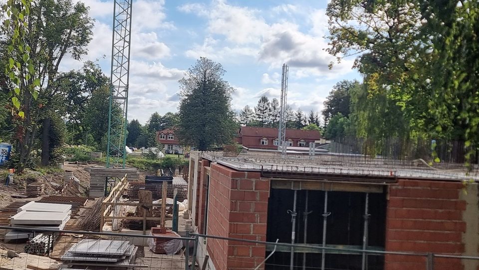 Rośnie osiedle na dawnym campingu