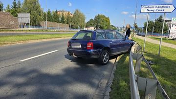 Kolizja dwóch aut na Alei Jana Pawła II