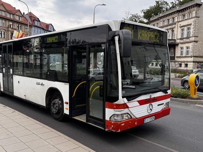 Autobus w sygnalizator, Smart w latarnię