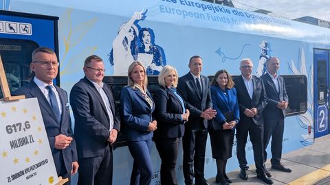 Niebieskie pociągi pojawią się także w Jeleniej Górze