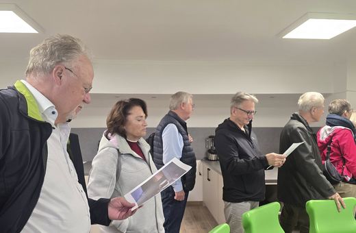 Rotarianie z pomocą dla szkoły w Łomnicy