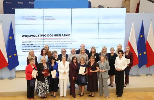 Dyrektorzy nagrodzeni za prace po powodzi