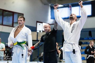 Absolutny pokaz siły i wór medali naszych fighterów