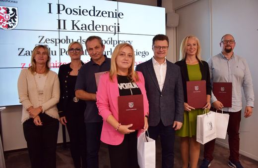 Powiat i organizacje pozarządowe – razem dla społeczności