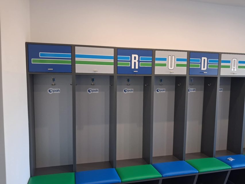 Pierwsza szatnia odbudowana po powodzi