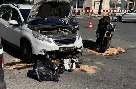 Zderzenie motocykla z samochodem