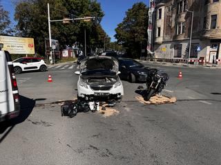 Zderzenie motocykla z samochodem