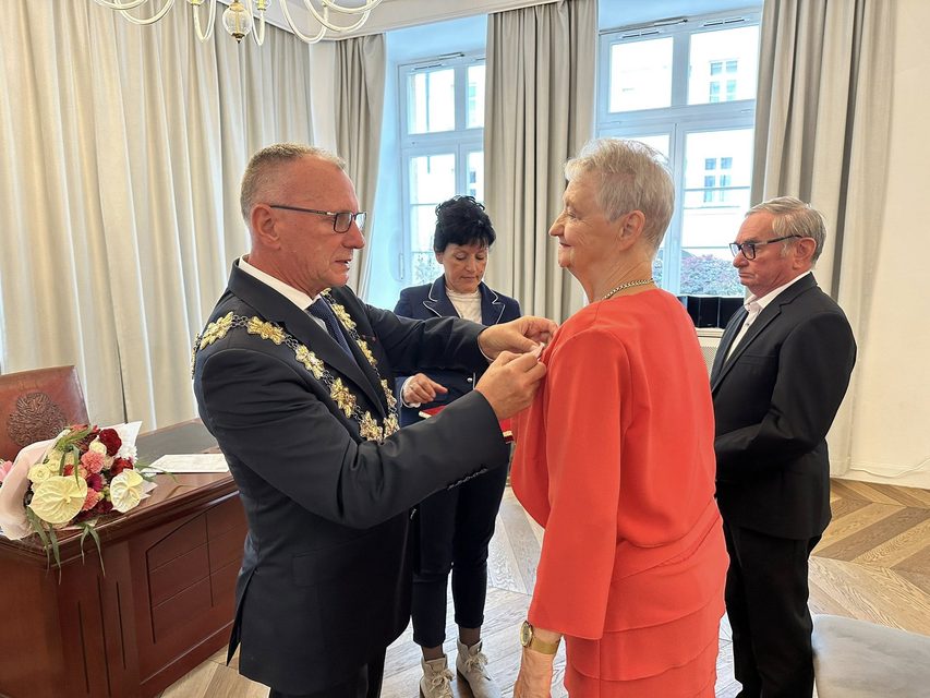 Medale dla złotych jubilatów