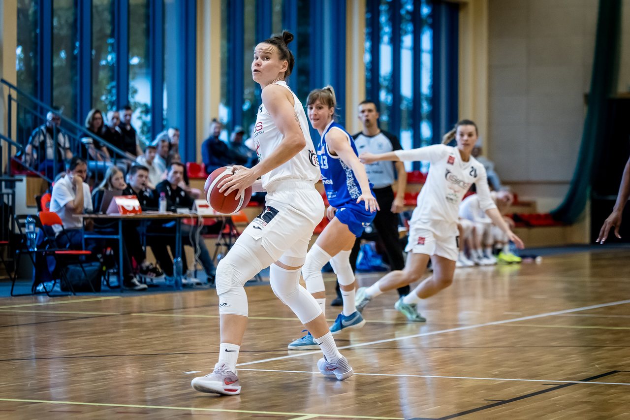 Zapachniało zawodowym basketem w Jeleniej Górze
