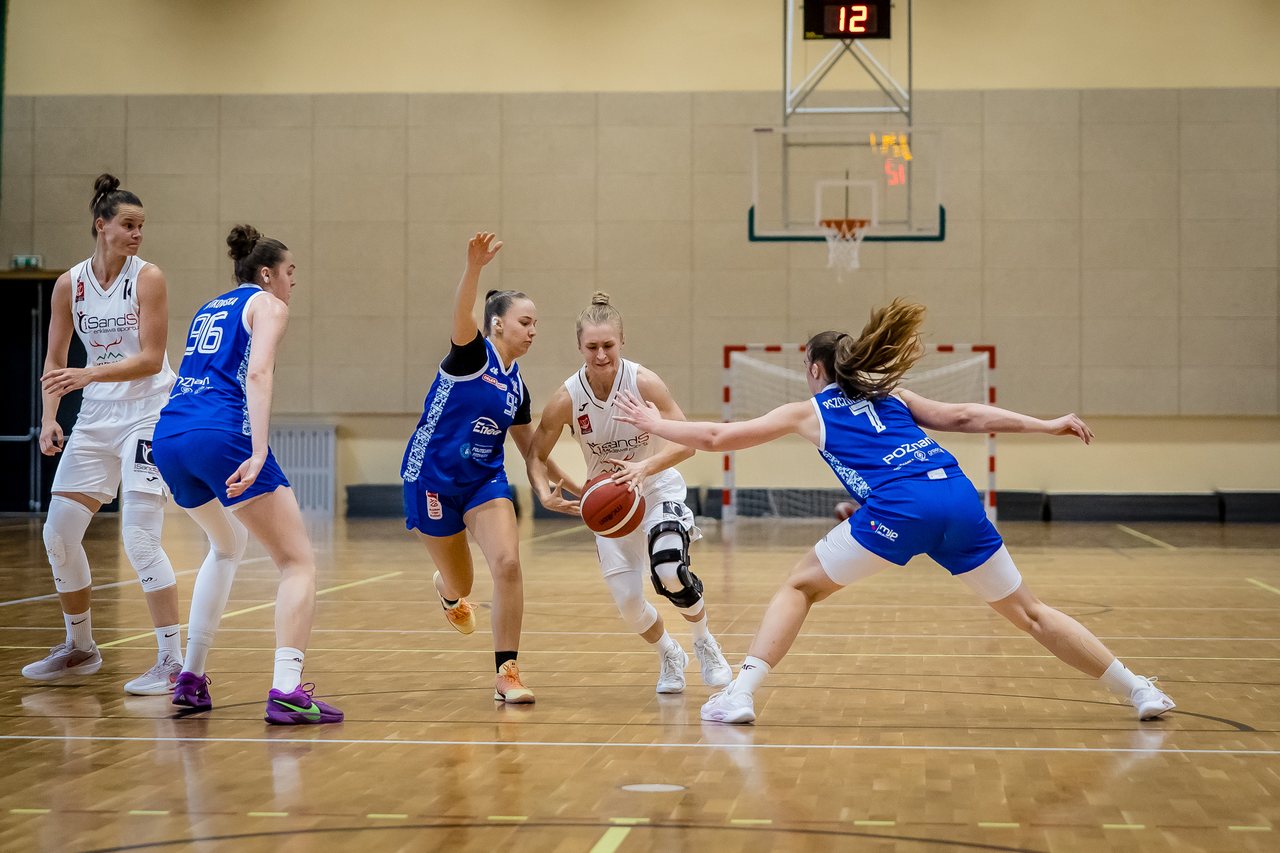 Zapachniało zawodowym basketem w Jeleniej Górze
