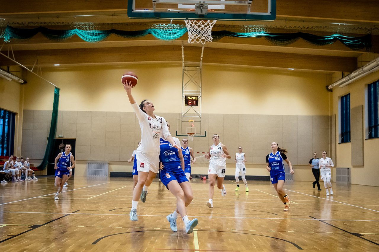 Zapachniało zawodowym basketem w Jeleniej Górze