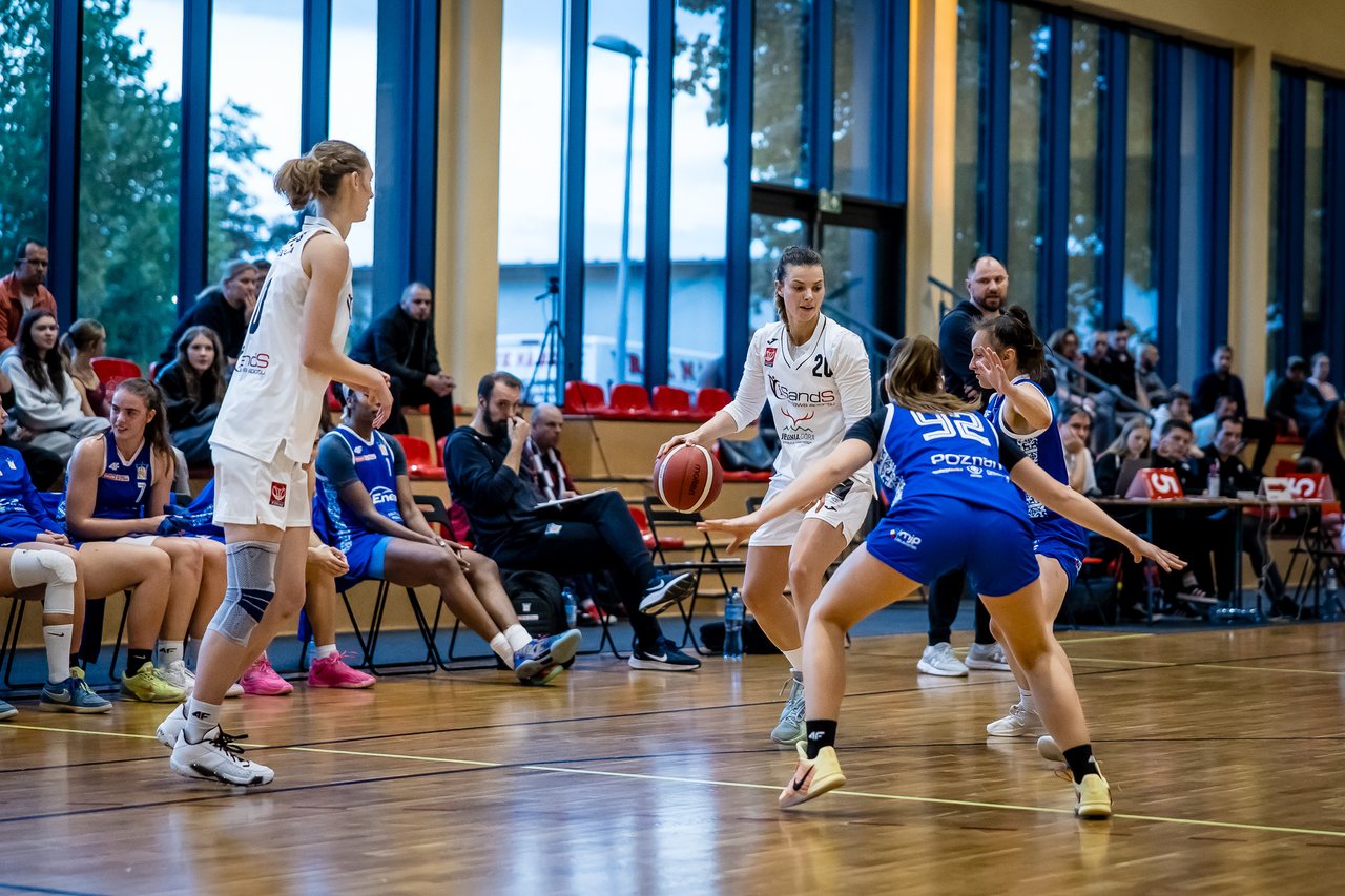 Zapachniało zawodowym basketem w Jeleniej Górze