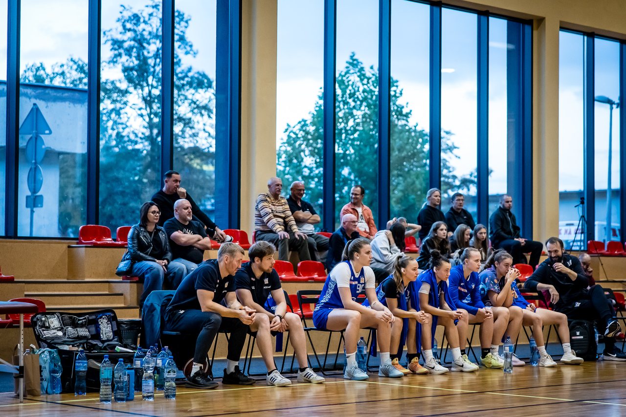Zapachniało zawodowym basketem w Jeleniej Górze