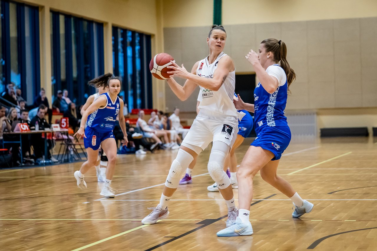 Zapachniało zawodowym basketem w Jeleniej Górze