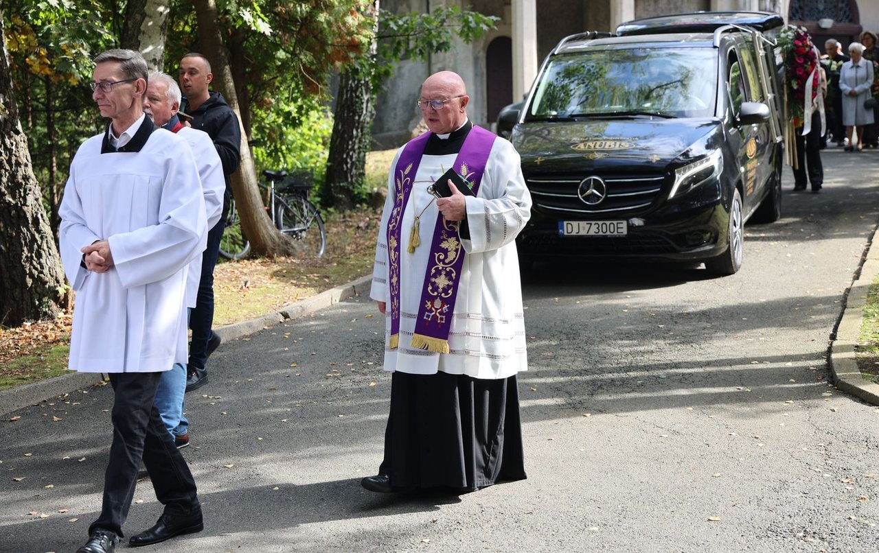 Ostatnie pożegnanie prof. Zbigniewa Domosławskiego