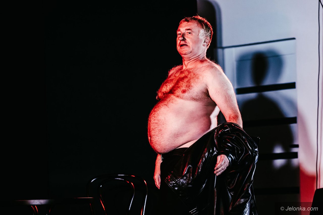 „Wszystko o mężczyznach” – najtańszy striptease w Jeleniej Górze i majstersztyk na scenie