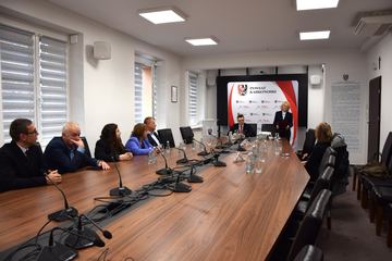 Starosta nagrodził pracowników oświaty