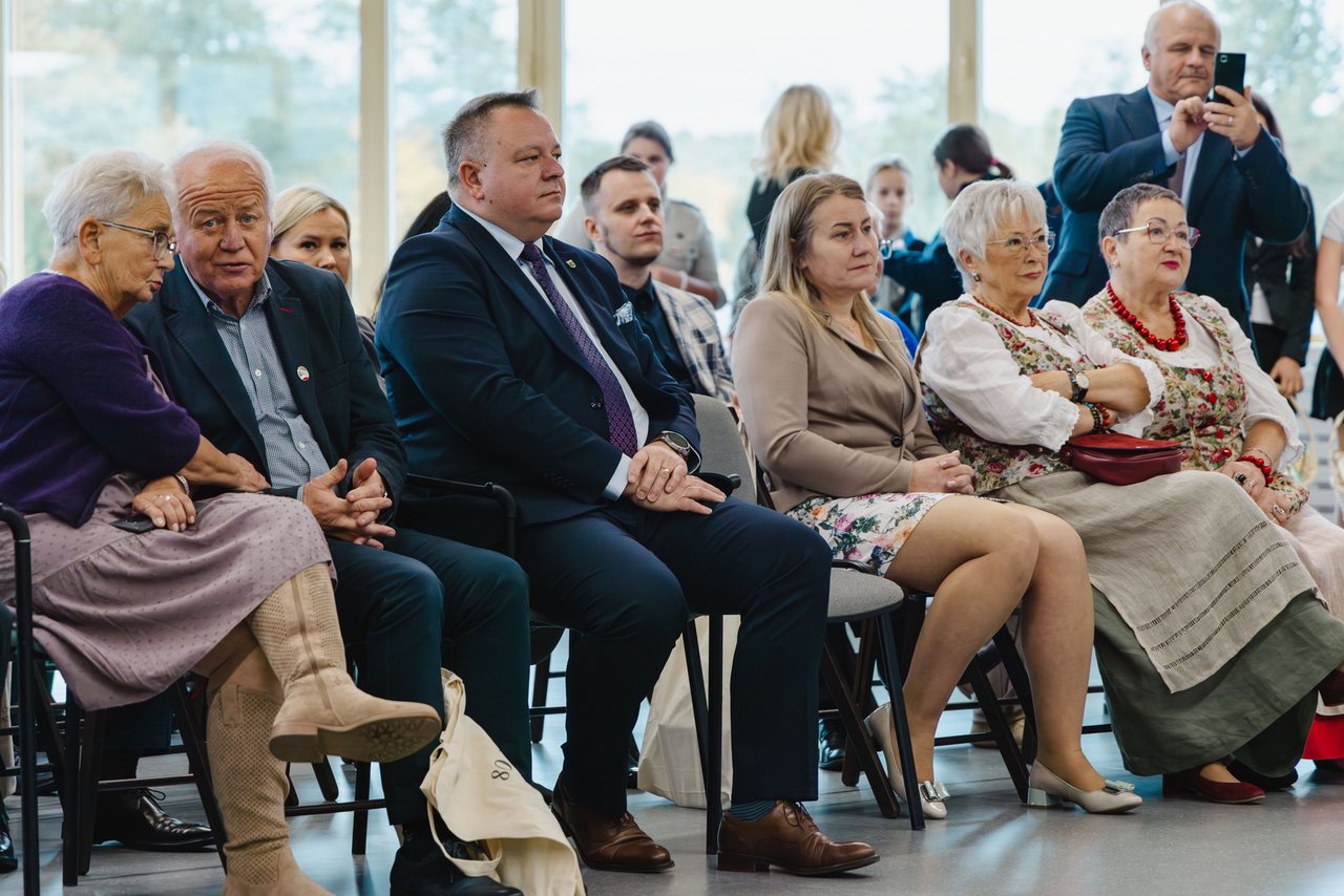 Mysłakowice świętowały 80 lat szkoły