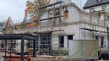 Wybuchy na budowie biblioteki