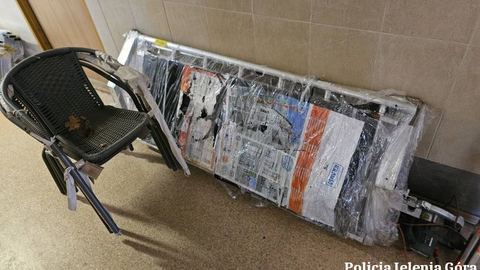 Mężczyzna podejrzany o kradzieże mienia oraz paser zatrzymani przez jeleniogórskich policjantów