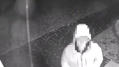 Zemsta zakończona zarzutem. Policjanci zatrzymali mężczyznę podejrzanego o zniszczenie kamer monitoringu