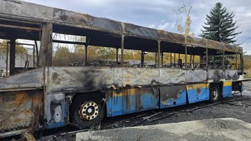 Kto podpalił autobus do nauki jazdy?