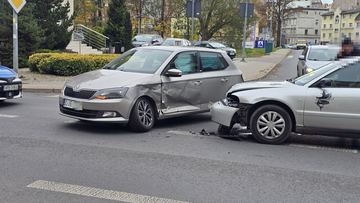 Zagapił się na skrzyżowaniu
