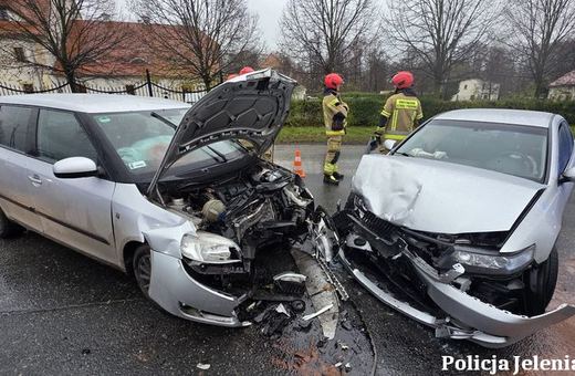 Groźne zdarzenie w Wojanowie – apel policji o ostrożność na śliskich drogach