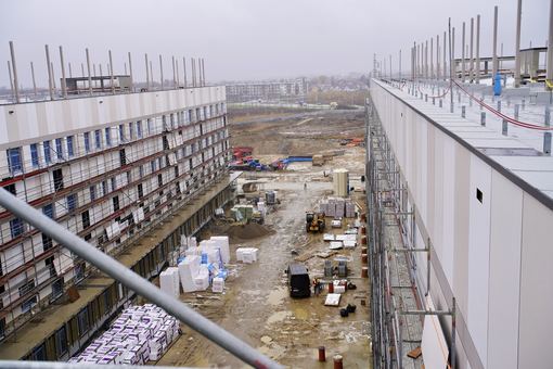 Szpital za 1,5 mld zł rośnie w oczach
