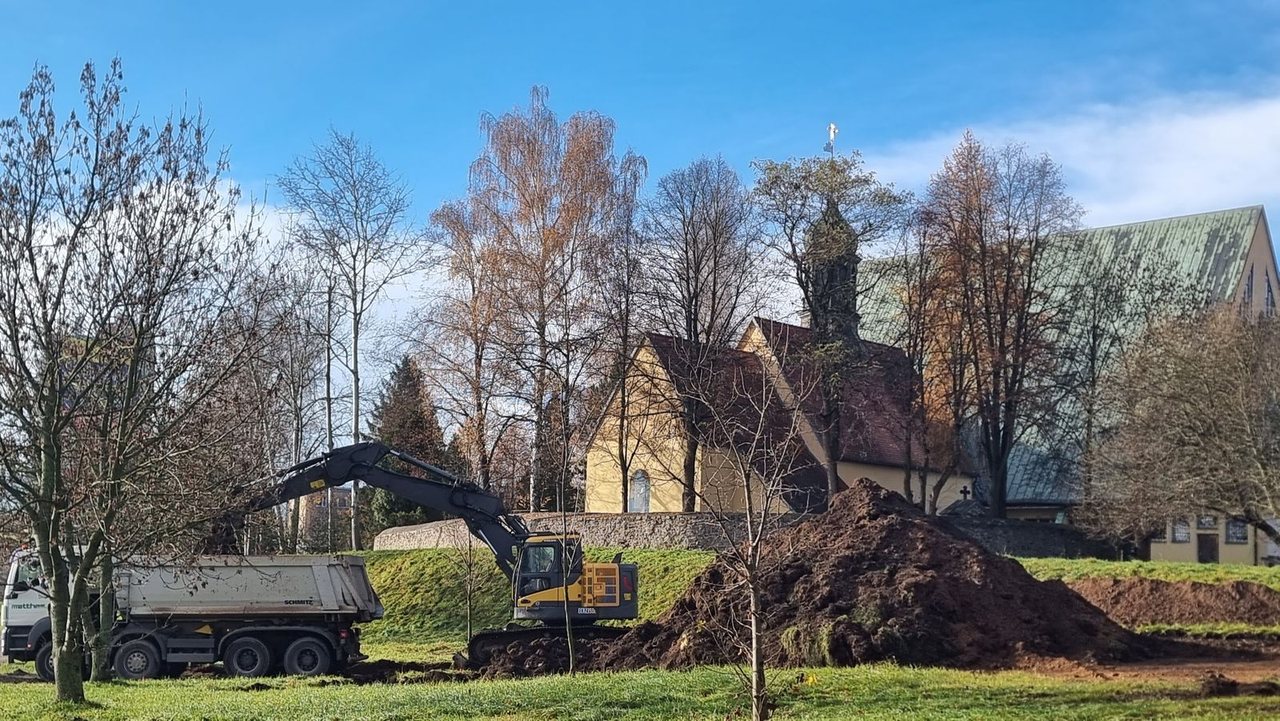 Budują nowy parking na Zabobrzu